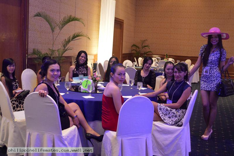 philippine-women-3